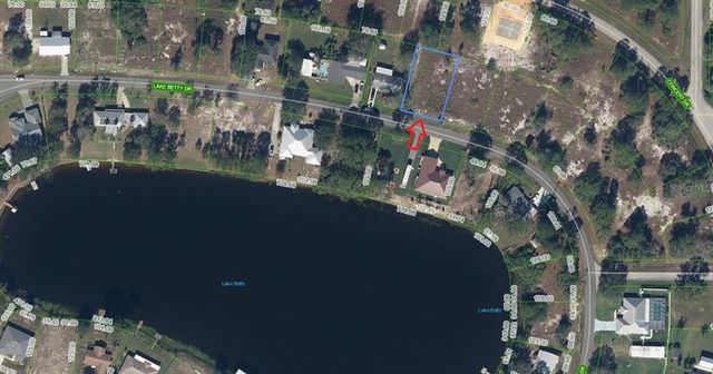 697 Lake Betty Dr #35, Lake Placid, FL 33852