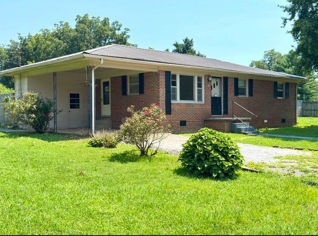 103 Garden St, Estill Springs, TN 37330