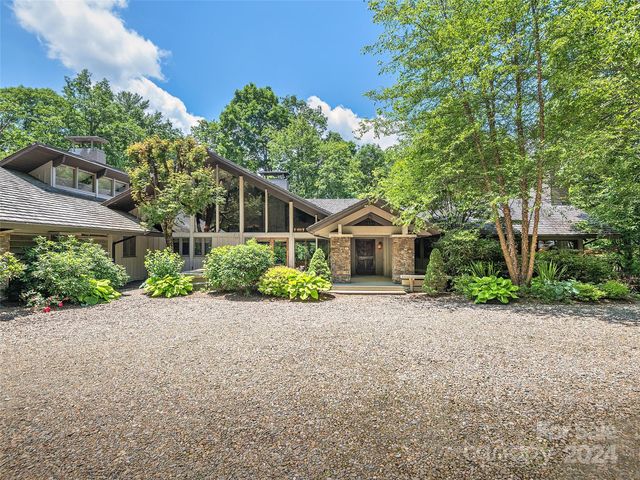 530 Heaton Forest Rd, Cashiers, NC 28717