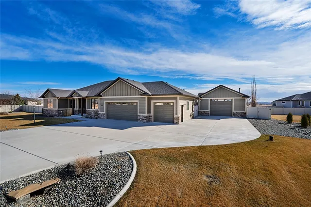 1119 Victoria Falls Cir, Billings, MT 59106
