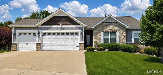 826 Liberty Creek Dr, Wentzville, MO 63385