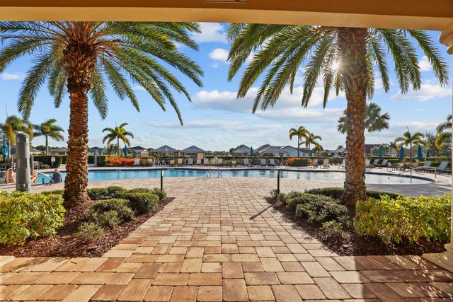 786 SE COURANCES Drive, Port Saint Lucie, FL 34984