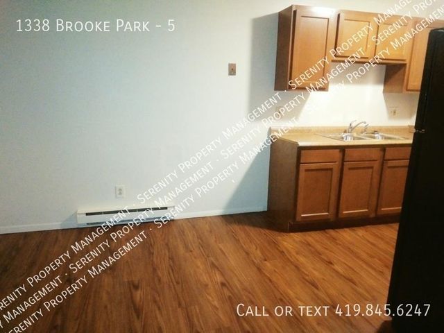 1338 Brooke Park Dr   #6, Toledo, OH 43612