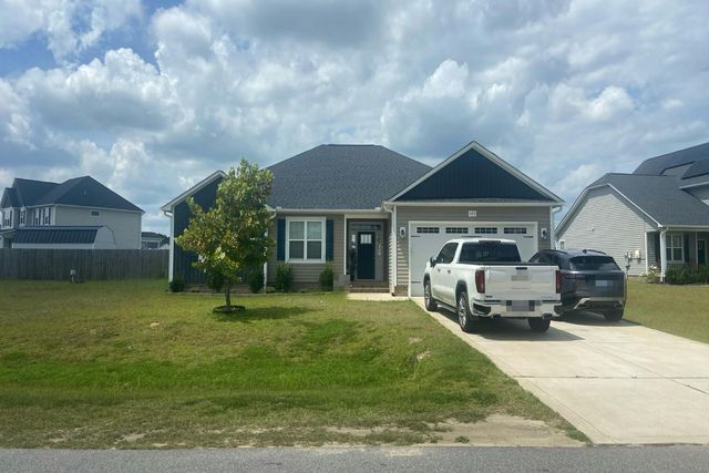123 Fireside Dr, Benson, NC 27504