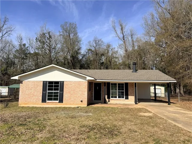 200 Irene Dr, Pineville, LA 71360