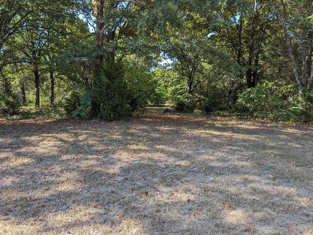 Forest Ln, Mabank, TX 75156