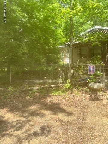 2477 Cleary Rd, Florence, MS 39073