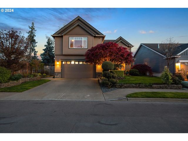 395 SE 14th Pl, Canby, OR 97013