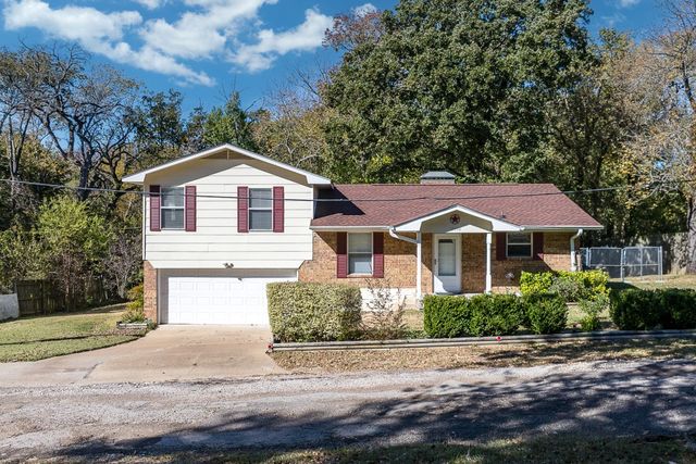 15690 Hilltop Dr, Kemp, TX 75143
