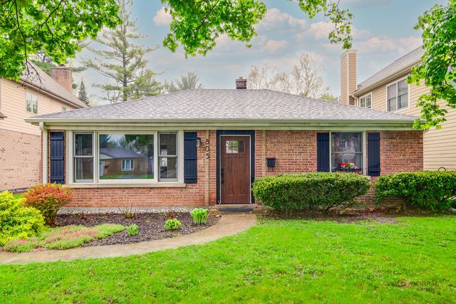 805 E  Rockland Rd, Libertyville, IL 60048