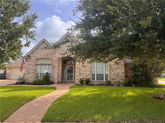 2107 Williams Way, Bryan, TX 77808