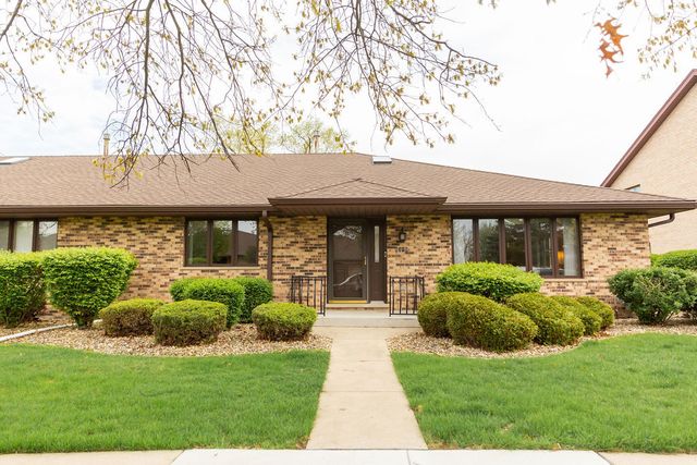 8310 Ashley Ln #8310, Tinley Park, IL 60477