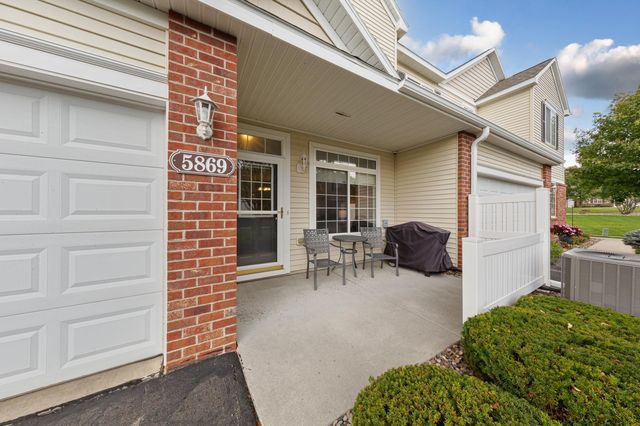 5869 Sandcherry Pl NW, Rochester, MN 55901