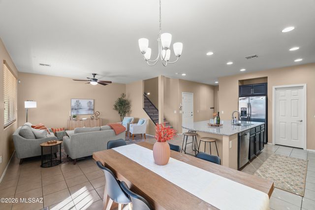 775 W  Calle Ocarina, Sahuarita, AZ 85629