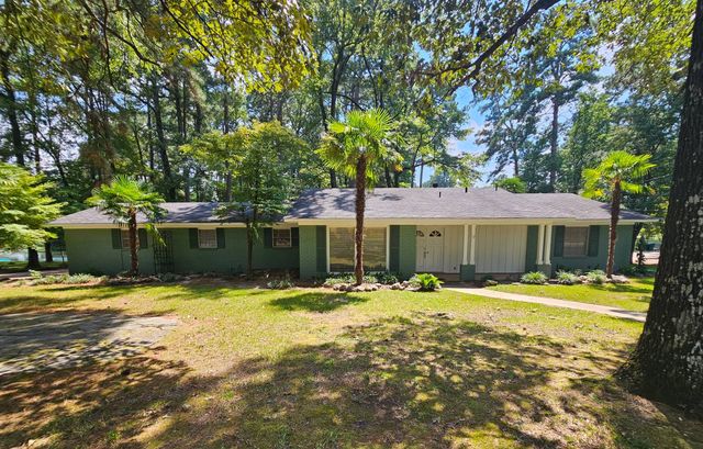1607 N  Lakewood, Magnolia, AR 71753