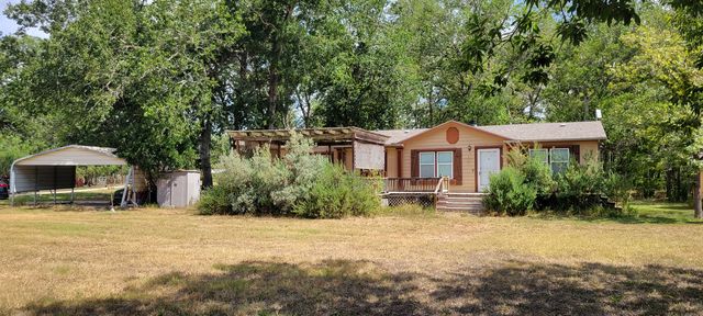 497 Fermin Ln, Seguin, TX 78155