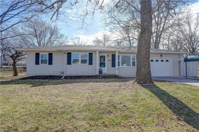 4000 Short St, Wood Heights, MO 64024