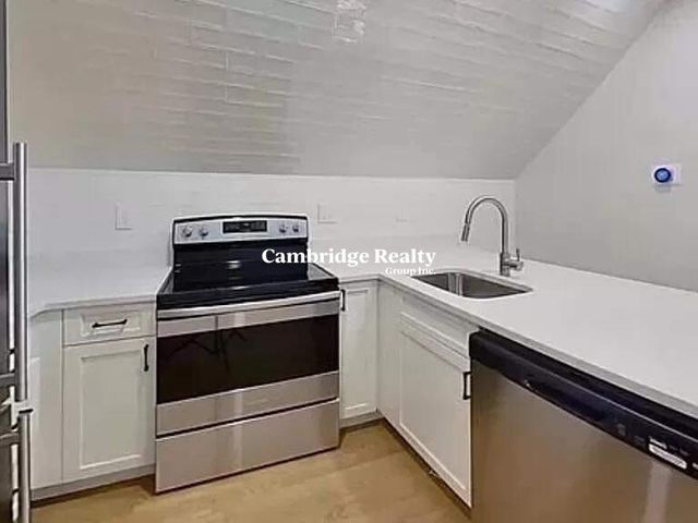 46 Ridgemont St #3T, Allston, MA 02134