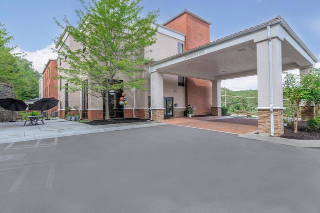 21 Chateau Dr SE #fac0409c5, Rome, GA 30161