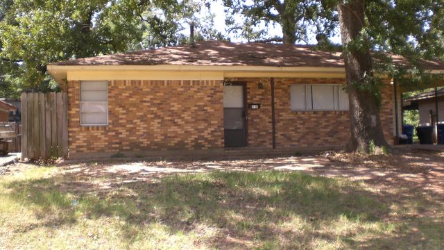 638 Bringhurst Dr, Shreveport, LA 71106