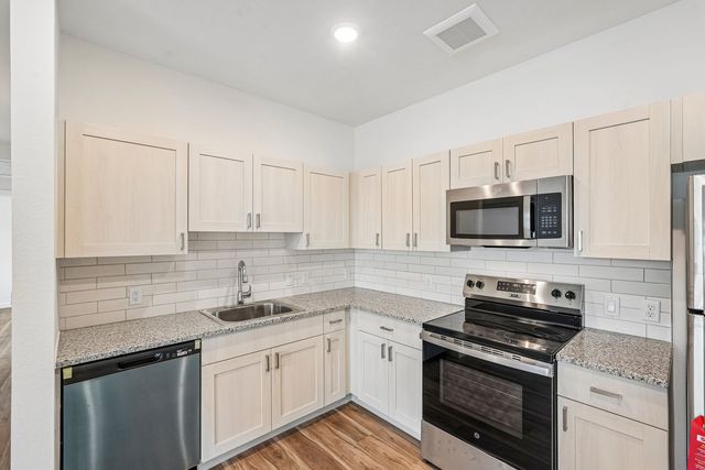 2610 Evans Vista Way, Fort Myers, FL 33901