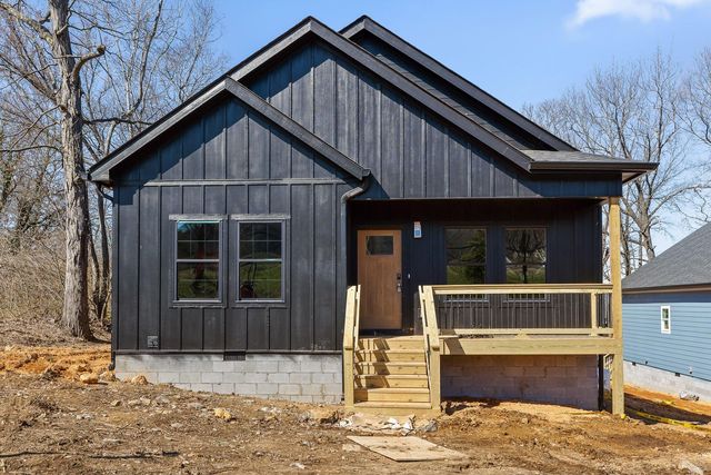 907 N  Chamberlain Ave, Chattanooga, TN 37406