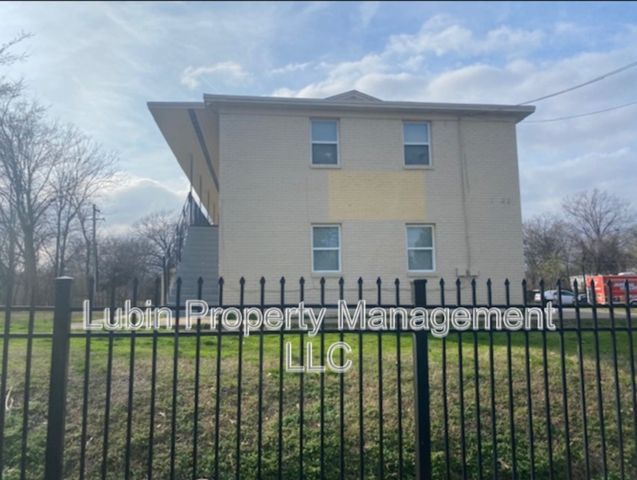 1043 College St #18, Memphis, TN 38106
