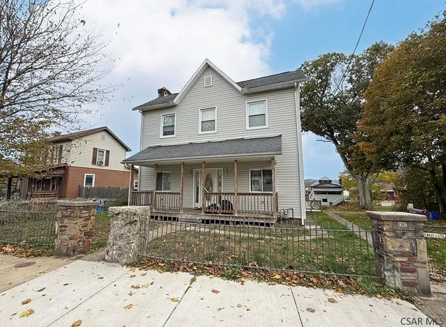 204 Strayer St, Johnstown, PA 15906