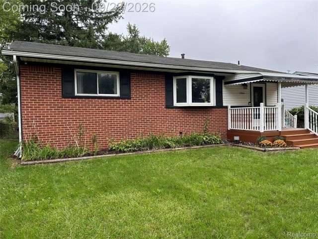 1886 Emerson Ave, Ypsilanti, MI 48198