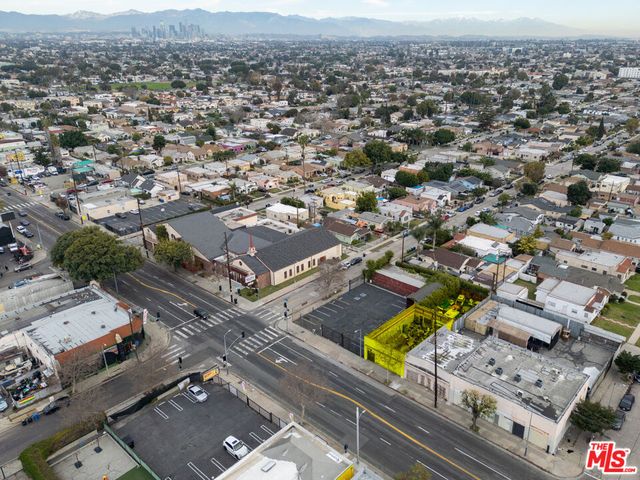 6710 S  Western Ave, Los Angeles, CA 90047