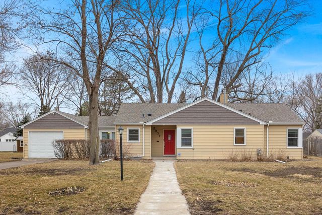 2937 Perry Ave N, Golden Valley, MN 55422