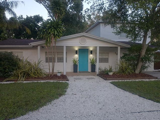 10905 N  50th St, Tampa, FL 33617