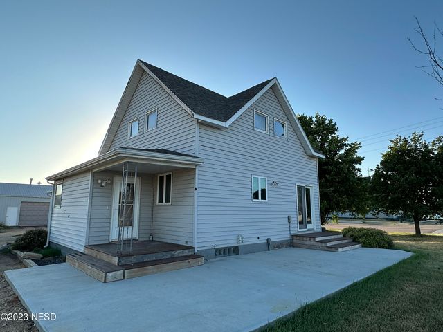 403 S  4th Ave, Castlewood, SD 57223