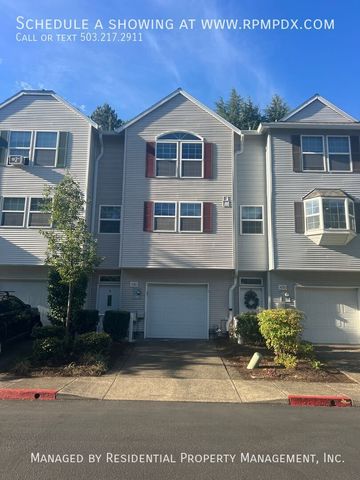 14320 SW Cougar Ridge Dr, Beaverton, OR 97008