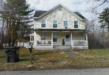27 Pearl St, Kerhonkson, NY 12446