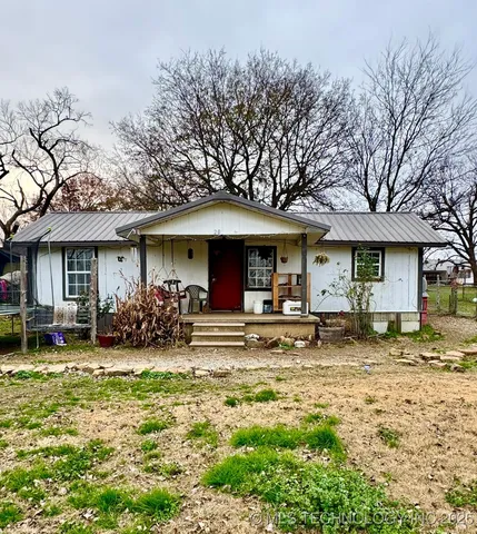 207 S  3rd St, Porum, OK 74455