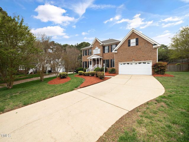 105 Blooming Forest Pl, Cary, NC 27518