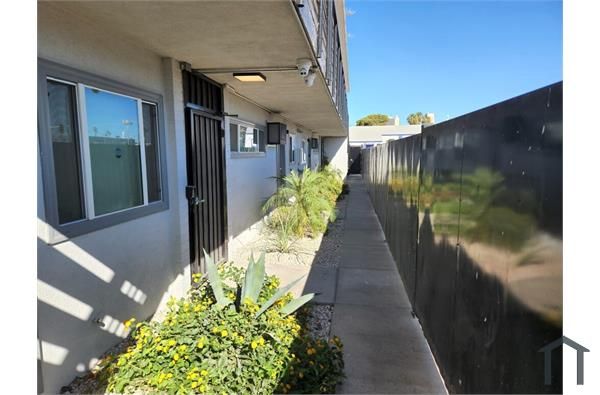 211 S  13th St #4, Las Vegas, NV 89101