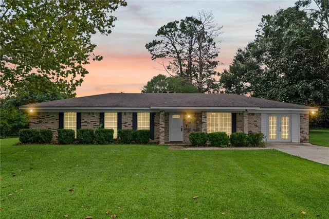 45600 Red Hill Rd, Bay Minette, AL 36507