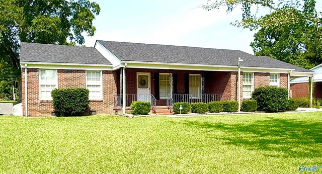 1723 Dianne St SW, Decatur, AL 35601
