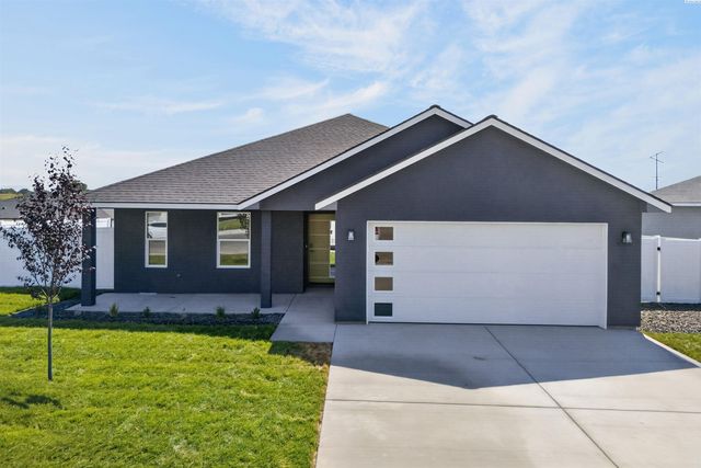 106 Olivera St, Grandview, WA 98930