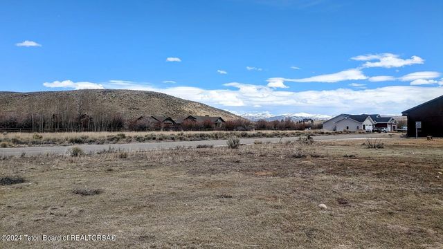 Lot 44 McCoy Dr, Pinedale, WY 82941