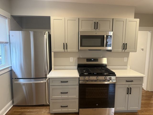 138 Allen St #1, Braintree, MA 02184