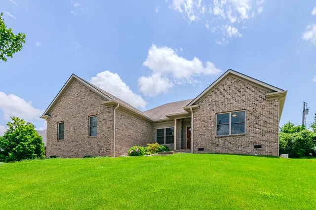 209 Squires Way, Nicholasville, KY 40356