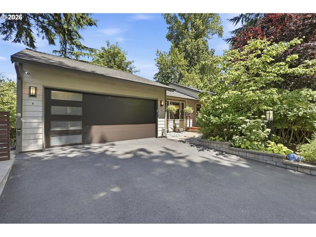 9824 SW Quail Post Rd, Portland, OR 97219