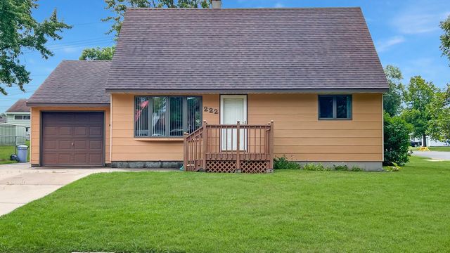 222 Guilford Rd, Hoyt Lakes, MN 55750
