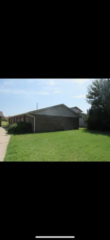 1801 E  24th Ave, Hutchinson, KS 67502