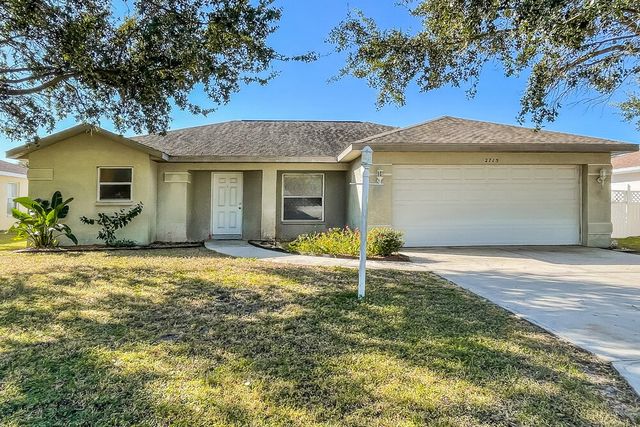 2715 94th St E, Palmetto, FL 34221