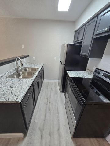 29 Osage Ridge Rd #5, Lake Ozark, MO 65049