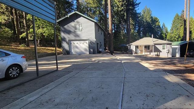 6001 Pony Express Trl, Pollock Pines, CA 95726